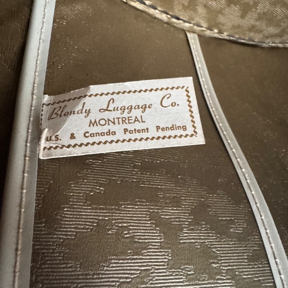 Vintage 60s Blondy wig/hat case, groovy green yellow abstract, drum shaped - Picture 7 of 13